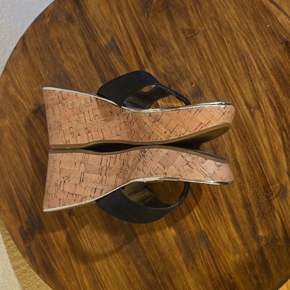 Sam & Libby Womens Black tong cork platform Wedge Sandals Silver CUTE! Sz.7 - Picture 8 of 13